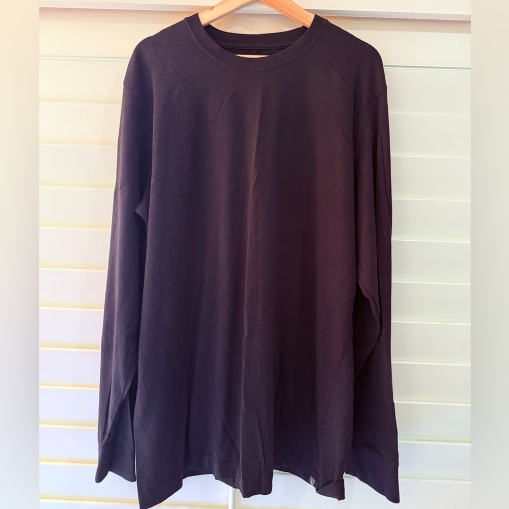 Eddie Bauer Men's Dark Long Sleeve Tee
